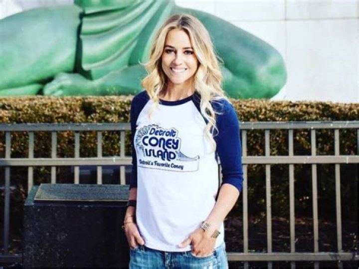 WebBlog | Nicole Curtis- Biography, Height, Net Worth, Husband